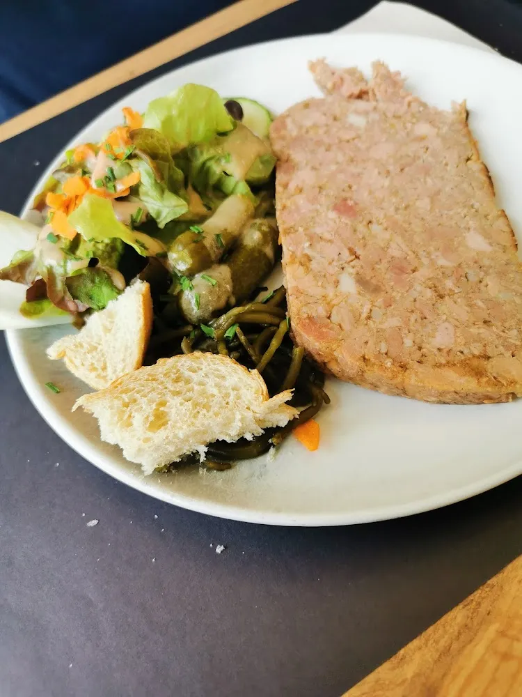 Pâté À l'Ail Cornichon Et Passe-pierre