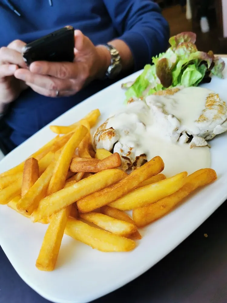 Suprême de Poulet Sauce Maroille